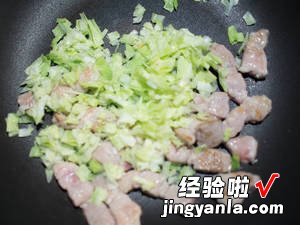 包菜肉丝炒面