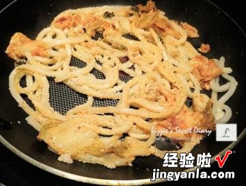 泡菜明太子炒乌龙面