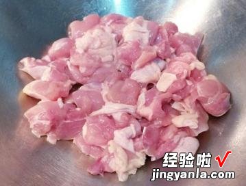 马铃薯炖鸡肉盖饭