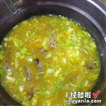 虾仁摊鸡蛋饼