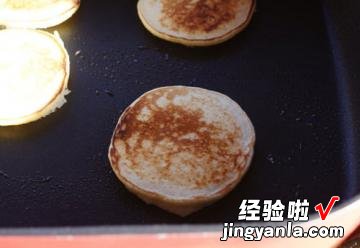 煎薄圆饼Pikelets