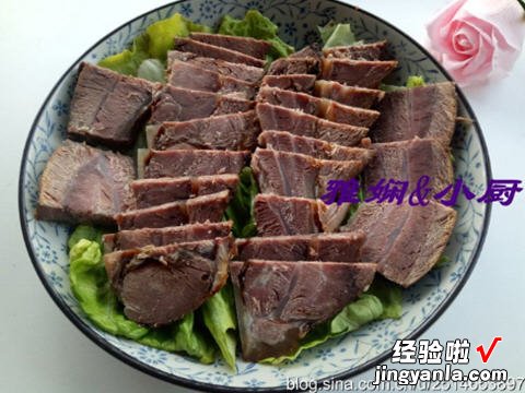 蒸饼卷牛肉