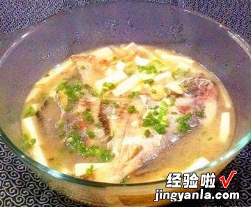 鲳鱼豆腐煲