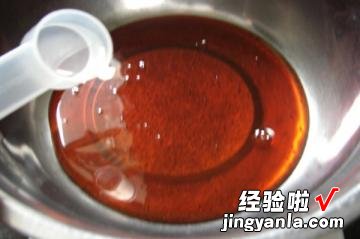蛋黄莲蓉月饼