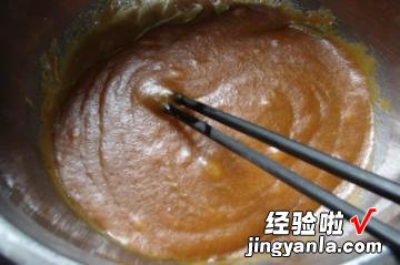 蛋黄莲蓉月饼