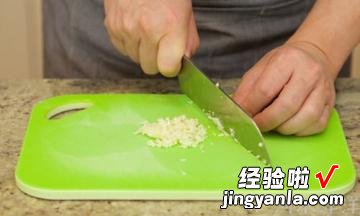 老上海面馆的金字招牌辣肉面