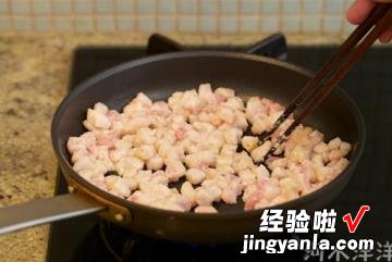 老上海面馆的金字招牌辣肉面