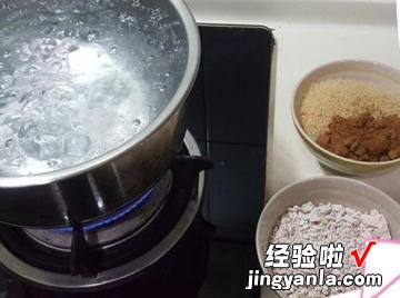 黑糖莲藕甜汤
