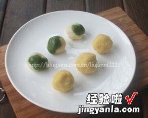 抹茶绿豆冰皮月饼