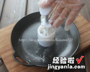 抹茶绿豆冰皮月饼