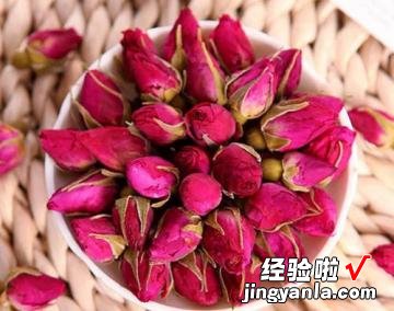 玫瑰冰糖黄小米粥