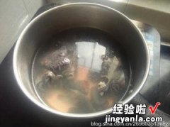 五指毛桃乌鸡汤