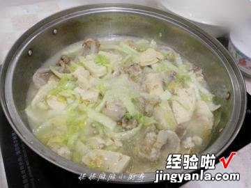 羊骨汤炖白菜豆腐