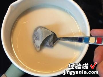 暖心焦糖鲜奶茶