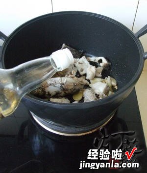 黑鱼木耳豆腐汤