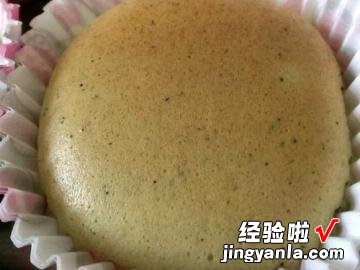 香蕉芝麻棉花杯子蛋糕
