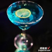 蓝色玛格丽特鸡尾酒