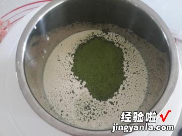 小清新抹茶戚风蛋糕