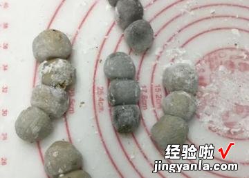 万圣节派对搞对点心 毛毛虫优格麻糬