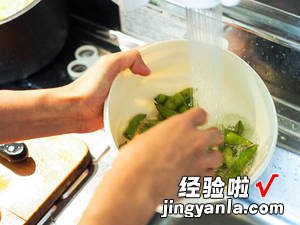 奶油玉米毛豆手捏饭团